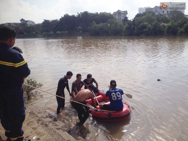 Vụ mẹ ôm 2 con nhảy sông ở Sài Gòn: Đã tìm thấy thi thể người mẹ - Ảnh 2.
