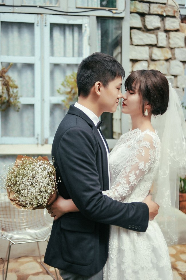 Trọn bộ ảnh cưới giản dị nhưng ngập tràn hạnh phúc của MC Trần Ngọc và 9x xinh đẹp - Ảnh 17.