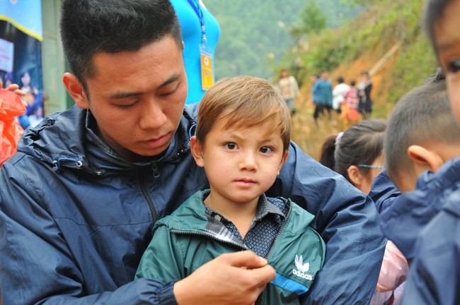 Sự thật về em b&eacute; lai ở Sapa khiến mọi người ch&uacute; &yacute; những ng&agrave;y gần đ&acirc;y - Ảnh 8.