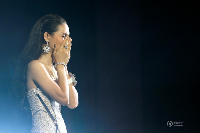 Chùm ảnh: Hậu trường cuộc thi Hoa hậu chuyển giới được quan tâm nhất Thái Lan - Ảnh 17.