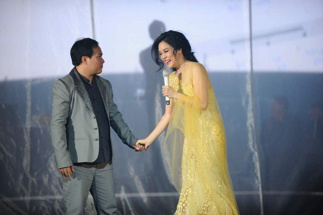 Khán giả xúc động khi trở lại thời Làn sóng xanh trong liveshow nhạc sĩ Việt Anh - Ảnh 4.
