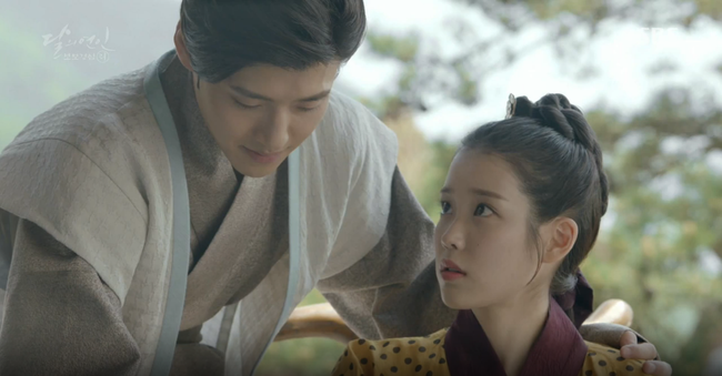 Moon Lovers: Tứ hoàng tử Lee Jun Ki chính thức hạ chiếc mặt nạ trước mặt IU - Ảnh 18.