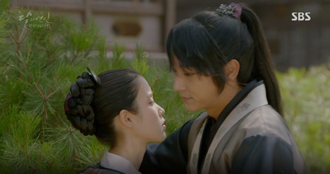 Moon Lovers: “Mười” Baekhyun chính thức có nụ hôn màn ảnh đầu tiên! - Ảnh 14.