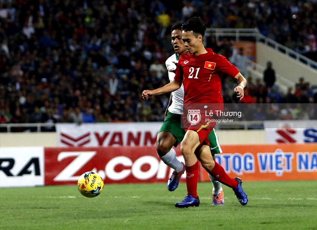 Chảo lửa Mỹ Đình bùng nổ trong ngày Công Vinh, Công Phượng giúp Việt Nam đánh bại Indonesia - Ảnh 9.