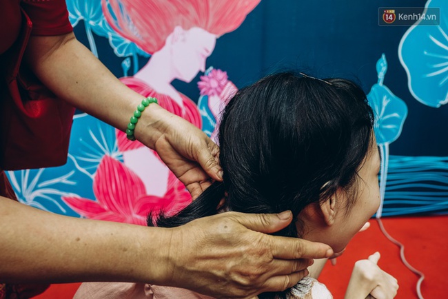 Chùm ảnh xúc động về nét đẹp của những người phụ nữ khuyết tật trên sàn diễn thời trang ở Sài Gòn - Ảnh 29.
