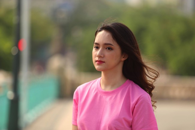 Clip tổng hợp: Xem Hương Giang Idol đanh đ&aacute; vẫn đ&aacute;ng y&ecirc;u kh&ocirc;ng chịu nổi! - Ảnh 2.