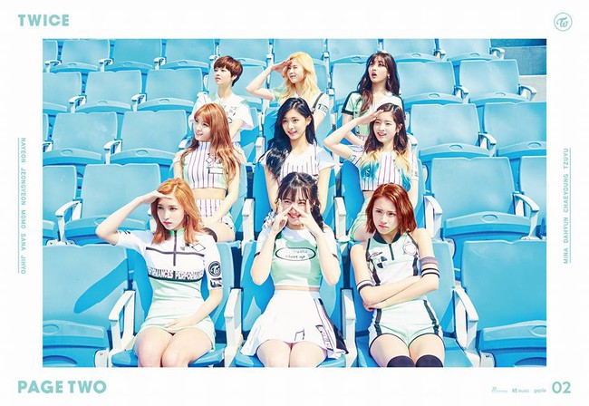 TWICE biến h&oacute;a v&ocirc; v&agrave;n h&igrave;nh tượng trong MV ca kh&uacute;c mới hay dễ sợ! - Ảnh 5.