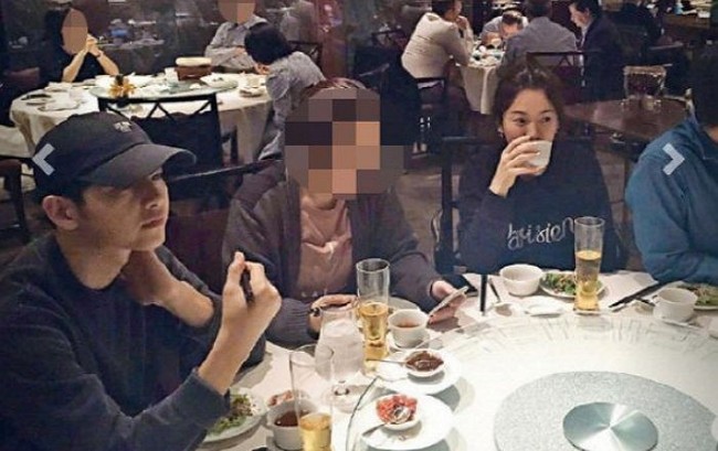 Lộ ảnh hiếm hoi buổi hẹn ăn tối của Song Joong Ki và Song Hye Kyo tại nhà hàng Hồng Kông - Ảnh 3.