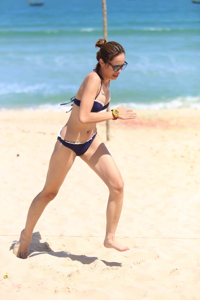 Hương Giang Idol, Pha L&ecirc; đọ d&aacute;ng bốc lửa với bikini - Ảnh 13.