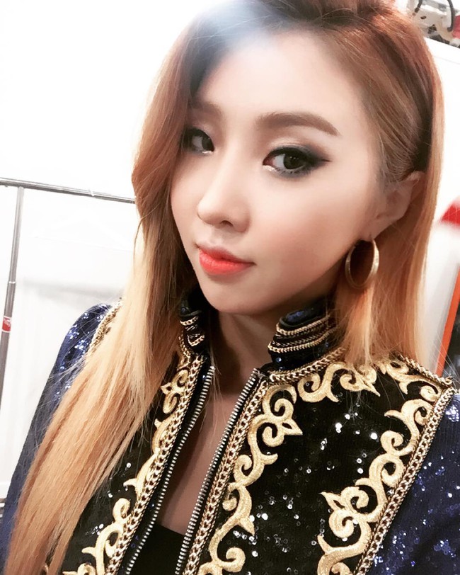 Minzy lần đầu viết tâm thư gửi fan sau khi rời khỏi 2NE1 và YG - Ảnh 1.