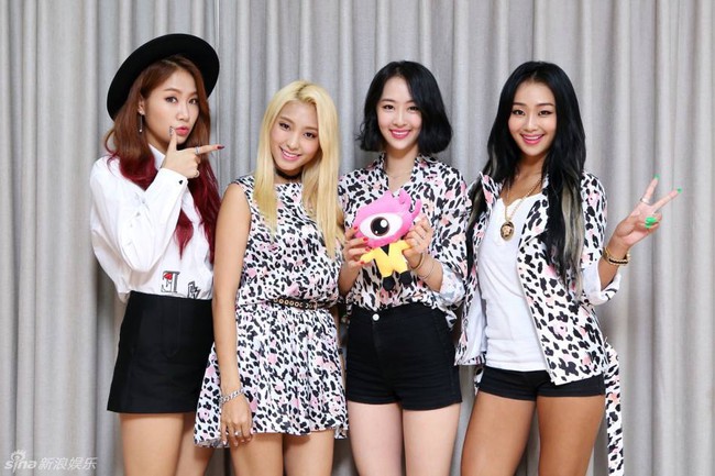Đại chiến girlgroup h&egrave; 2016: Chị đ&aacute;nh em hay em đ&aacute;nh chị? - Ảnh 2.