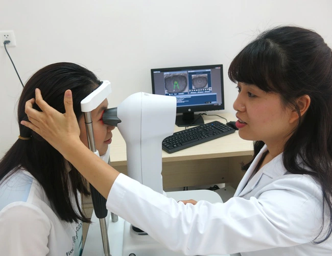 Ortho K - Điều chỉnh cận loạn thị kh&ocirc;ng phẫu thuật - Ảnh 2.