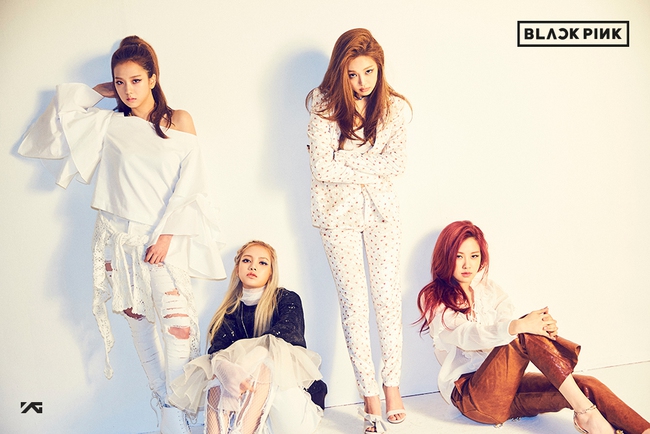 Chính thức: Girlgroup em gái 2NE1 sẽ gồm 4 thành viên và mang tên... - Ảnh 1.