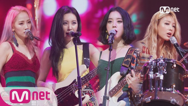 Hết Wonder Girls đến B2ST làm fan mê mẩn với sân khấu tái xuất giang hồ - Ảnh 1.