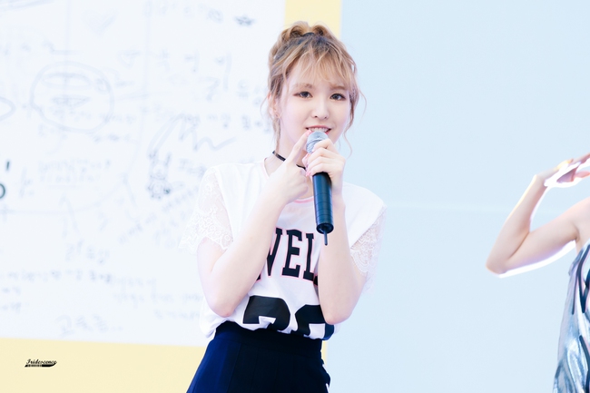 Wendy (Red Velvet) xinh đẹp v&agrave; thon thả bất ngờ khiến fan ph&aacute;t cuồng - Ảnh 3.