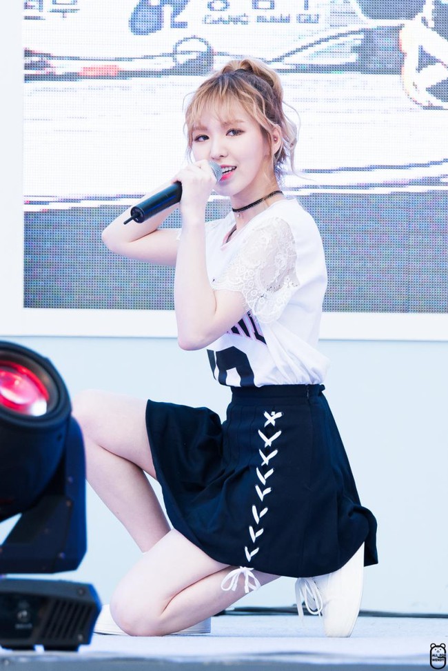 Wendy (Red Velvet) xinh đẹp v&agrave; thon thả bất ngờ khiến fan ph&aacute;t cuồng - Ảnh 4.