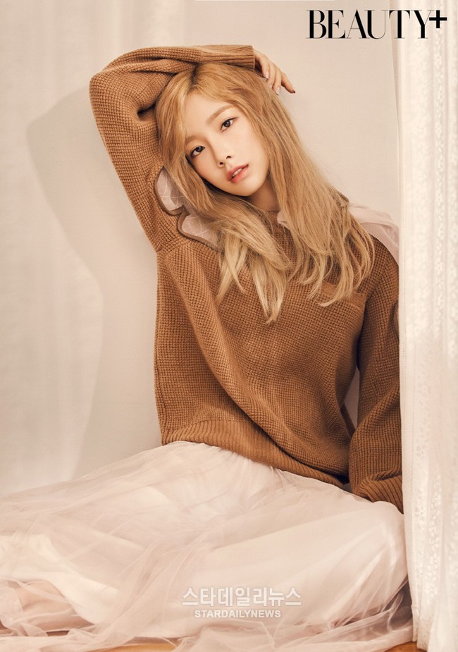 Taeyeon (SNSD) đẹp như n&agrave;ng thơ tr&ecirc;n b&igrave;a tạp ch&iacute;, được khen hết lời mặc scandal Tiffany - Ảnh 2.