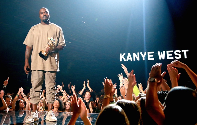 Kanye West có 4 phút tại VMAs 2016 để thích làm gì thì làm - Ảnh 1.