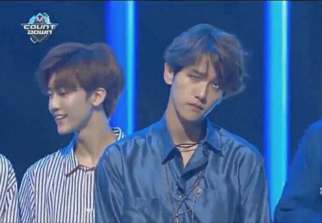 Baekhyun (EXO) bị soi vì trợn tròn mắt thái độ khi đứng bên đàn em NCT - Ảnh 3.