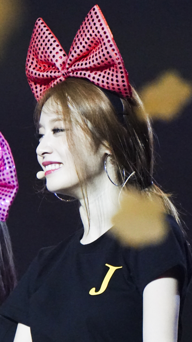 Netizen đổ như chuối trước nhan sắc của Jiyeon trong concert T-ara - Ảnh 7.