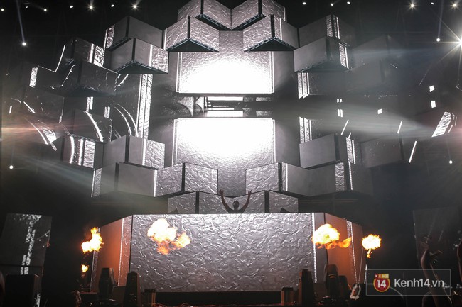 Ravolution tại SG: Alan Walker kh&ocirc;ng như mong đợi, KSHMR kỳ c&ocirc;ng l&agrave;m clip giới thiệu bằng tiếng Việt - Ảnh 20.