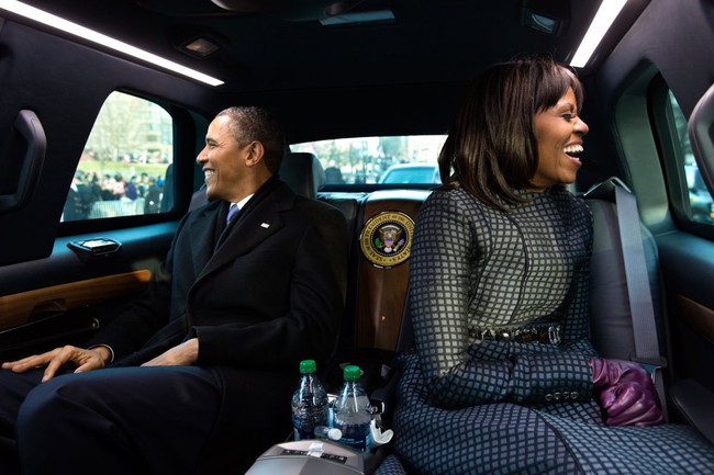 Tiểu thuyết ng&ocirc;n t&igrave;nh của vợ chồng Tổng thống Obama qua 28 bức ảnh tuyệt đẹp - Ảnh 37.