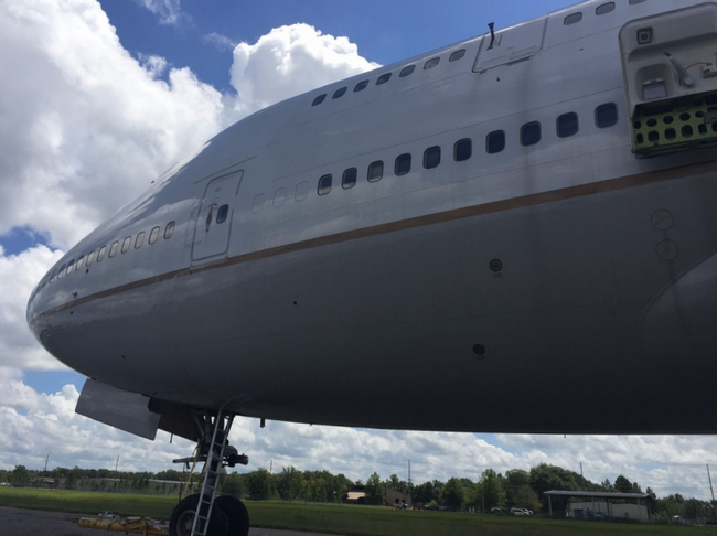 Máy bay Boeing 747 đang được rao bán trên mạng, bạn có thể mua ngay với giá 20 tỷ VND - Ảnh 2.