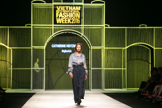 Vietnam International Fashion Week Thu Đông 2016: Nơi linh hồn Việt được thăng hoa - Ảnh 2.