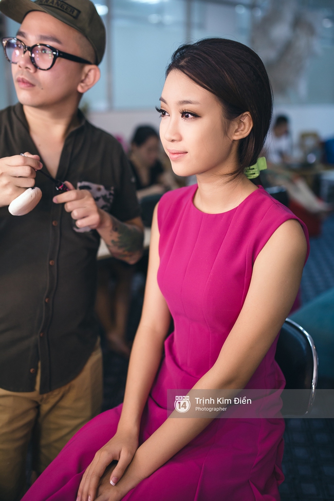Độc quyền: Đột nhập hậu trường chụp ảnh đầu tiên của Top 3 Hoa hậu Việt Nam sau khi đăng quang - Ảnh 4.