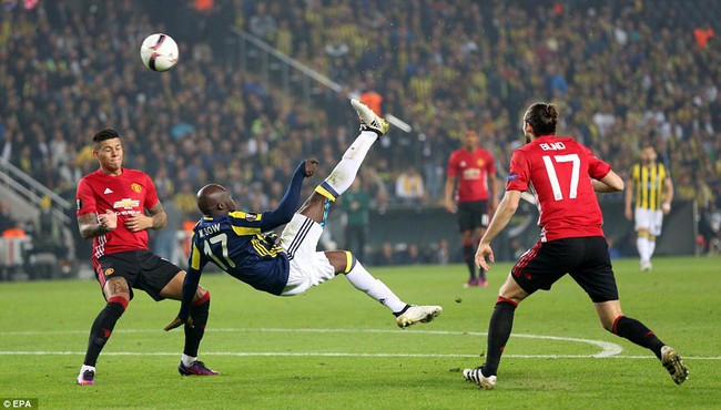 Man Utd đối mặt nguy cơ chia tay C&uacute;p C2 sau trận thua Fenerbahce - Ảnh 4.