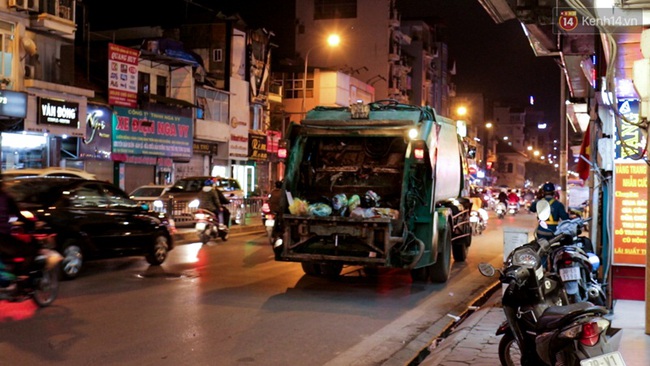 Xe rác cực thú vị ở Hà Nội: Đi đâu cũng bật nhạc Có sạch đẹp mãi được không tùy thuộc vào bạn - Ảnh 4.