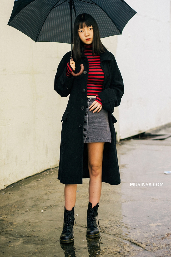 Giới trẻ thế giới sẵn s&agrave;ng đ&oacute;n năm mới với street style chẳng lồng lộn m&agrave; vẫn đẹp rụng rời - Ảnh 3.