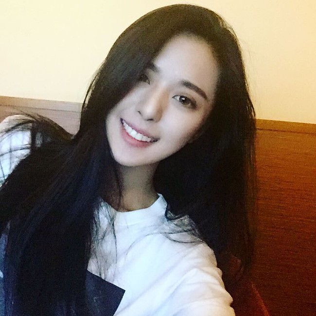 Cư d&acirc;n mạng truy l&ugrave;ng c&ocirc; g&aacute;i ngủ gật m&agrave; vẫn xinh như T&acirc;y Thi - Ảnh 13.