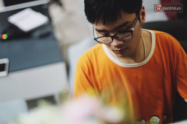 Ch&agrave;ng trai 17 tuổi mắc chứng tự kỉ vẫn đ&agrave;n giỏi, vẽ đẹp v&agrave; nhẩm t&iacute;nh con số thần tốc - Ảnh 25.