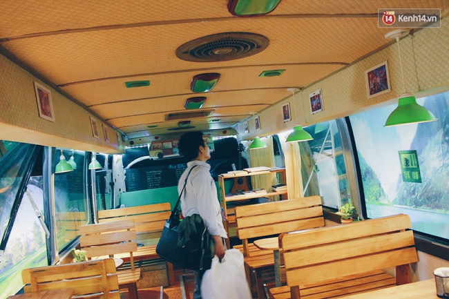 Trải nghiệm thú vị không gian của quán cafe xe buýt ở Hà Nội - Ảnh 15.