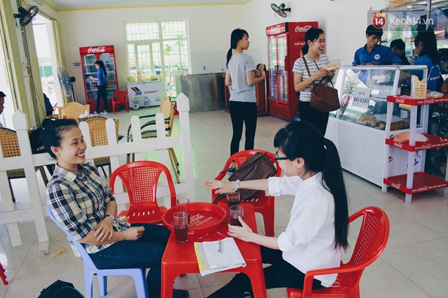 Hơn 2 năm làm chân đưa bạn tới trường và tình bạn đẹp của sinh viên ĐH Kinh tế Kỹ thuật Công nghiệp - Ảnh 3.