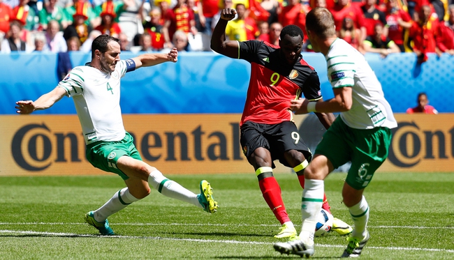 Lukaku lập cú đúp, Bỉ nhấn chìm CH Ireland để rộng cửa vào vòng knock-out - Ảnh 6.