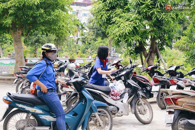 Nơi th&agrave;nh phố xa lạ, vẫn c&oacute; người đồng h&agrave;nh c&ugrave;ng sĩ tử ngh&egrave;o từ miếng ăn, giấc ngủ - Ảnh 11.