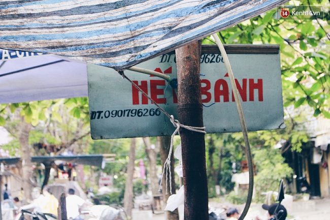Hàng bánh đúc giá rẻ khuất trong khu tập thể cũ ở Hà Nội, đắt khách suốt 20 năm qua - Ảnh 3.