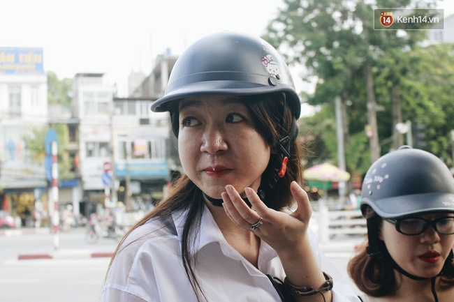 Cậu b&eacute; 4 tuổi nằm co ro ở vỉa h&egrave; H&agrave;ng B&ocirc;ng v&agrave; lời k&ecirc;u gọi của cha nhờ cộng đồng mạng t&igrave;m người nu&ocirc;i - Ảnh 13.