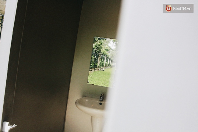 Cận cảnh nhà vệ sinh công cộng siêu xịn sử dụng free ở Hà Nội - Ảnh 10.