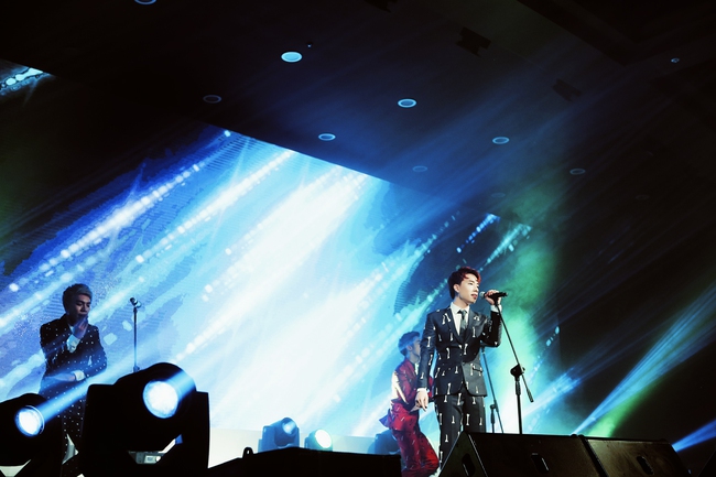 Monstar tự tin biểu diễn, hào hứng gặp gỡ Davichi trong sự kiện tại Hàn Quốc - Ảnh 18.