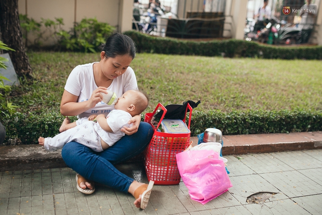 Kết thúc buổi thi Toán, thí sinh đánh giá đề năm nay khó - Ảnh 30.