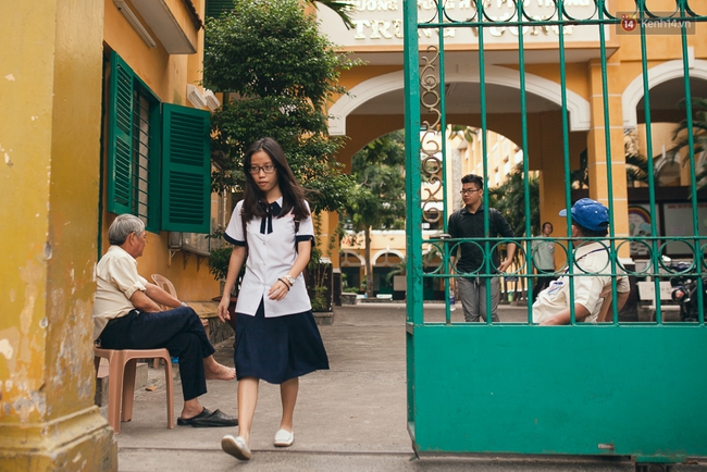 Th&iacute; sinh kết th&uacute;c buổi thi m&ocirc;n Văn, nhiều người bất ngờ v&igrave; đo&aacute;n sai đề - Ảnh 35.