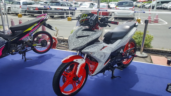 Giới trẻ S&agrave;i G&ograve;n h&agrave;o hứng với cơ hội trải nghiệm d&agrave;n xe PKL đ&igrave;nh đ&aacute;m của Yamaha  - Ảnh 1.