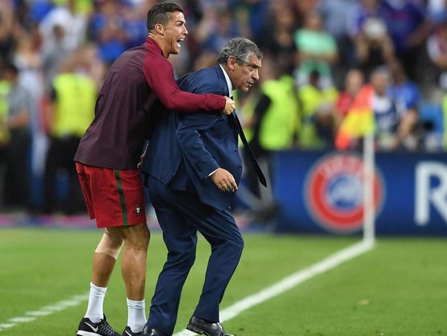 Mourinho chê Ronaldo diễn sâu ở trận chung kết Euro 2016 - Ảnh 2.