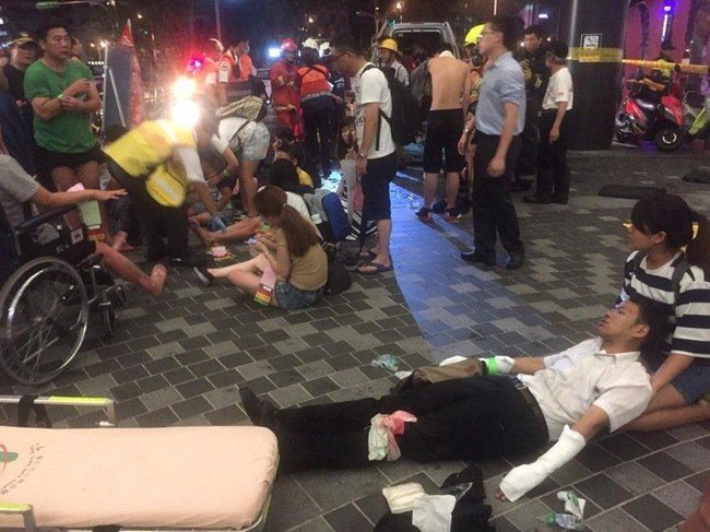 Các nạn nhân hoảng loạn trong vụ nổ tàu chở khách ở Đài Loan - Ảnh 7.
