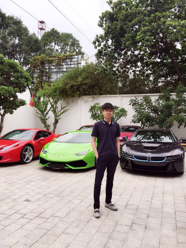 Em trai Phan Thành khoe quà tốt nghiệp là siêu xe Ferrari trị giá hơn 16 tỷ đồng - Ảnh 9.