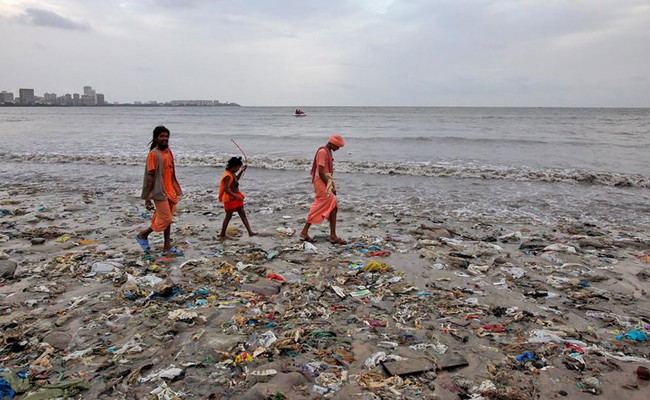 Loạt ảnh chấn động cho thấy đại dương đang trở thành hố rác khổng lồ của nhân loại - Ảnh 27.