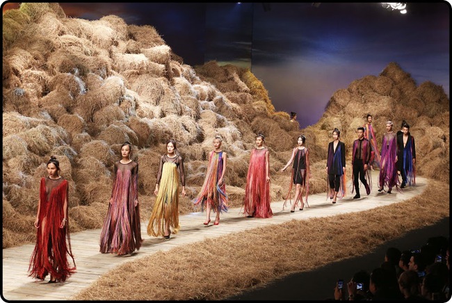 7 sân khấu thời trang Việt đẹp hoành tráng và đầu tư kỳ công nhất năm 2016 - Ảnh 26.